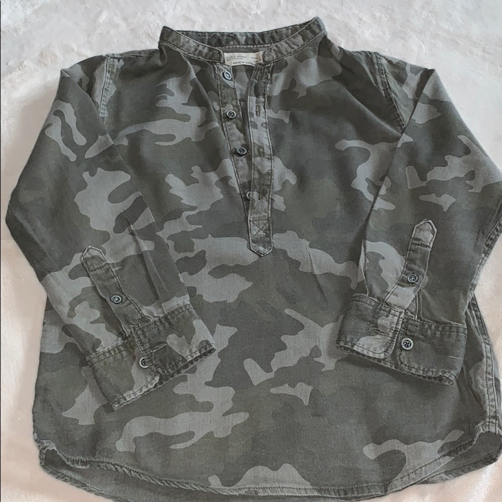 Camo top